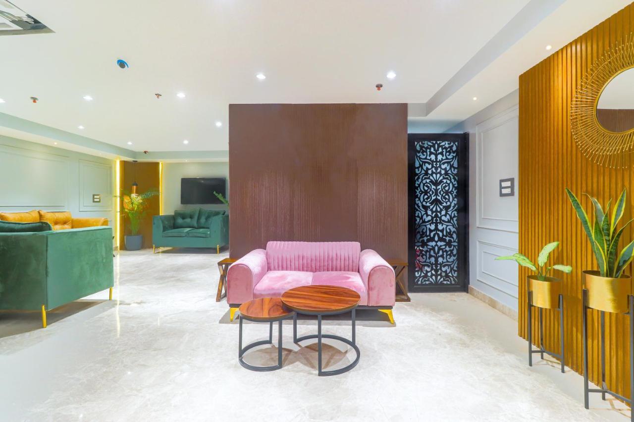Hotel Bricks, Karol Bagh, New Delhi Bagian luar foto
